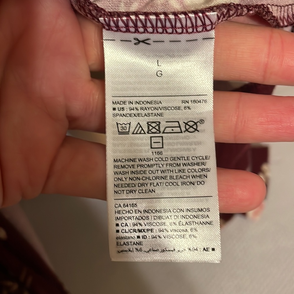 Old Navy Burgundy Floral Wrap-Style Mini Dress - Picture 5 of 8